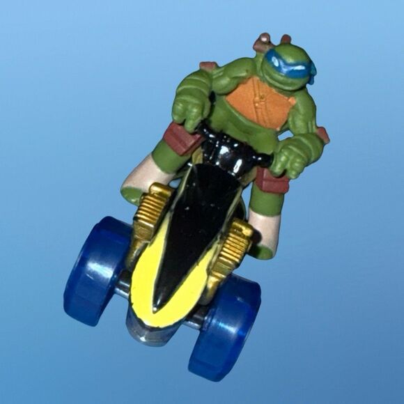 2014 Viacom Teenage Mutant Ninja Turtles TMNT Leonardo 2.5" Diecast Car A21 - Picture 3 of 9